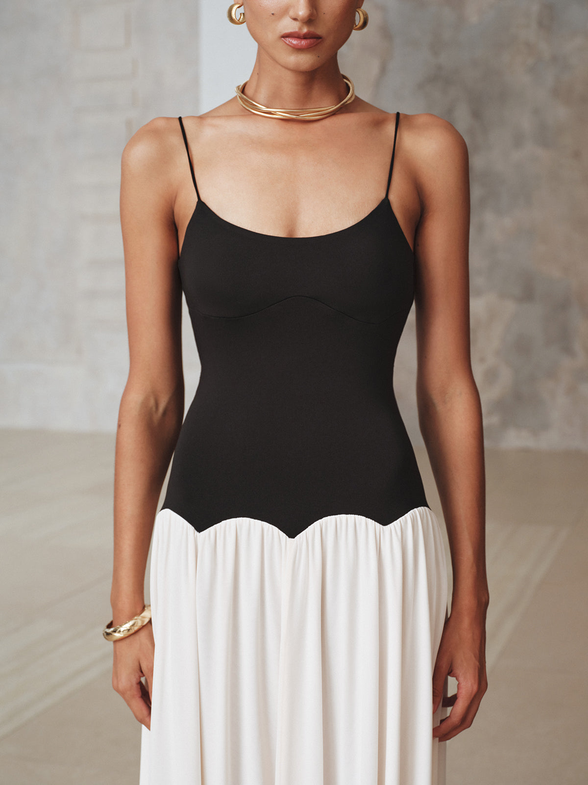 Color-Blocked Backless Cami Maxi Dress COMMENSE