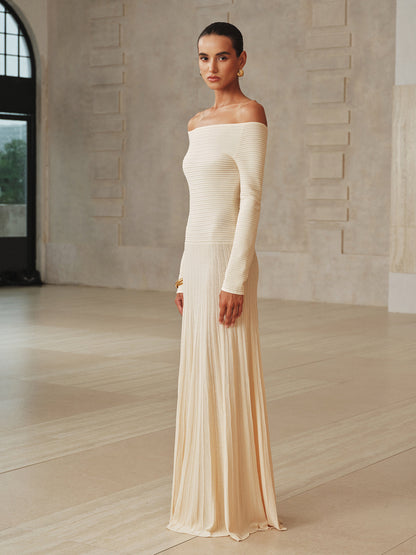 Off-Shoulder Textured Knit Maxi Dress COMMENSE