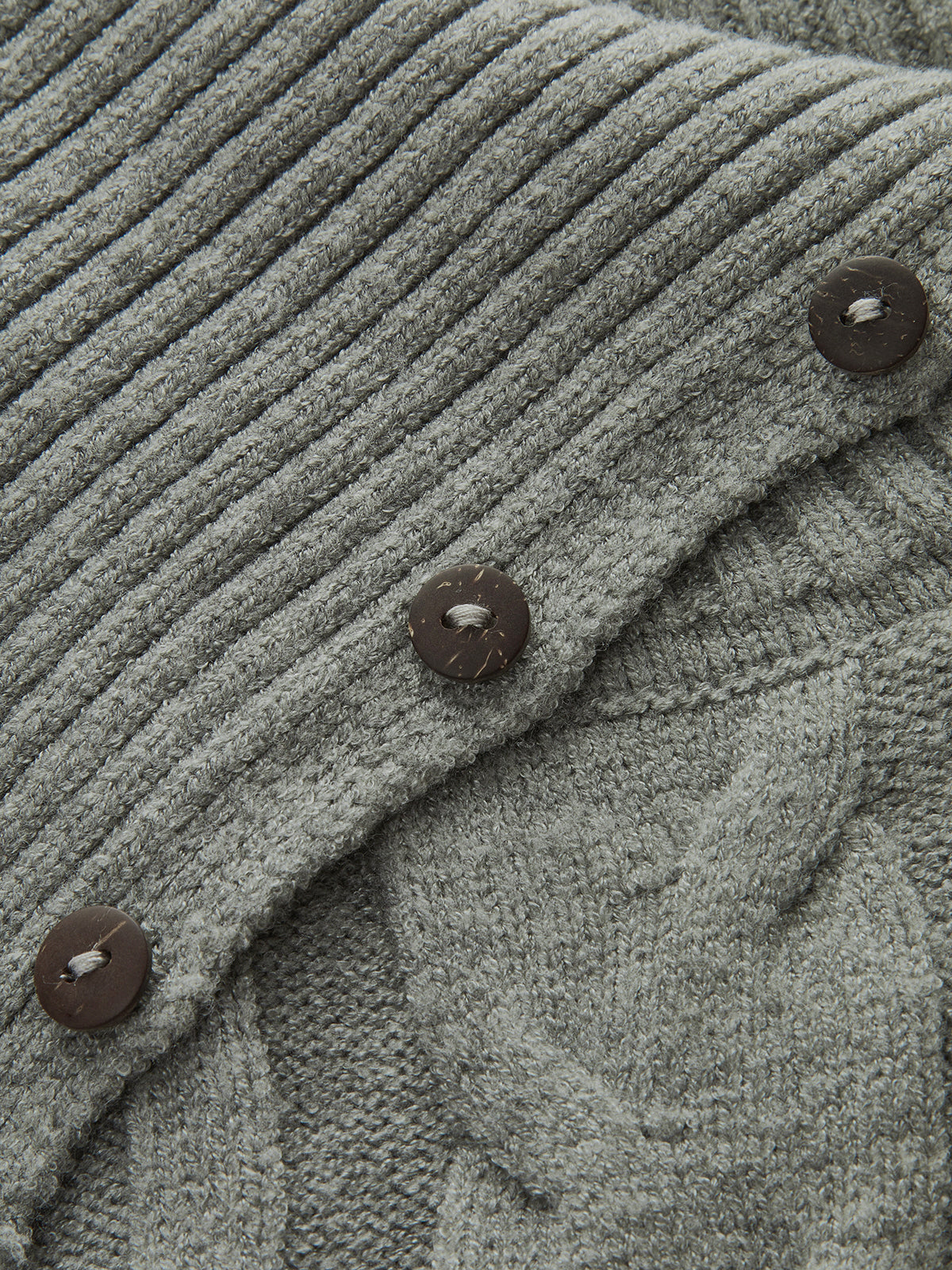 Large Lapel Cable Knit Sleeveless Sweater Vest COMMENSE