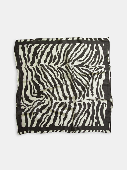 Şık Zebra Desenli Kare Eşarp THESVELTECHIC