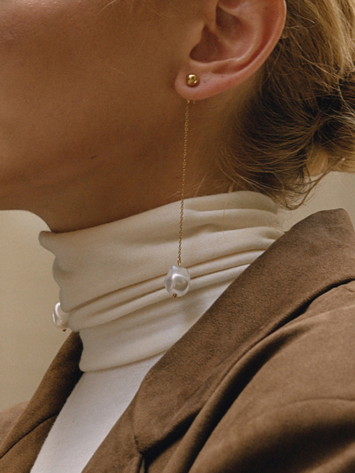 Barok İnci Altın Zincir Damla Küpe THESVELTECHIC