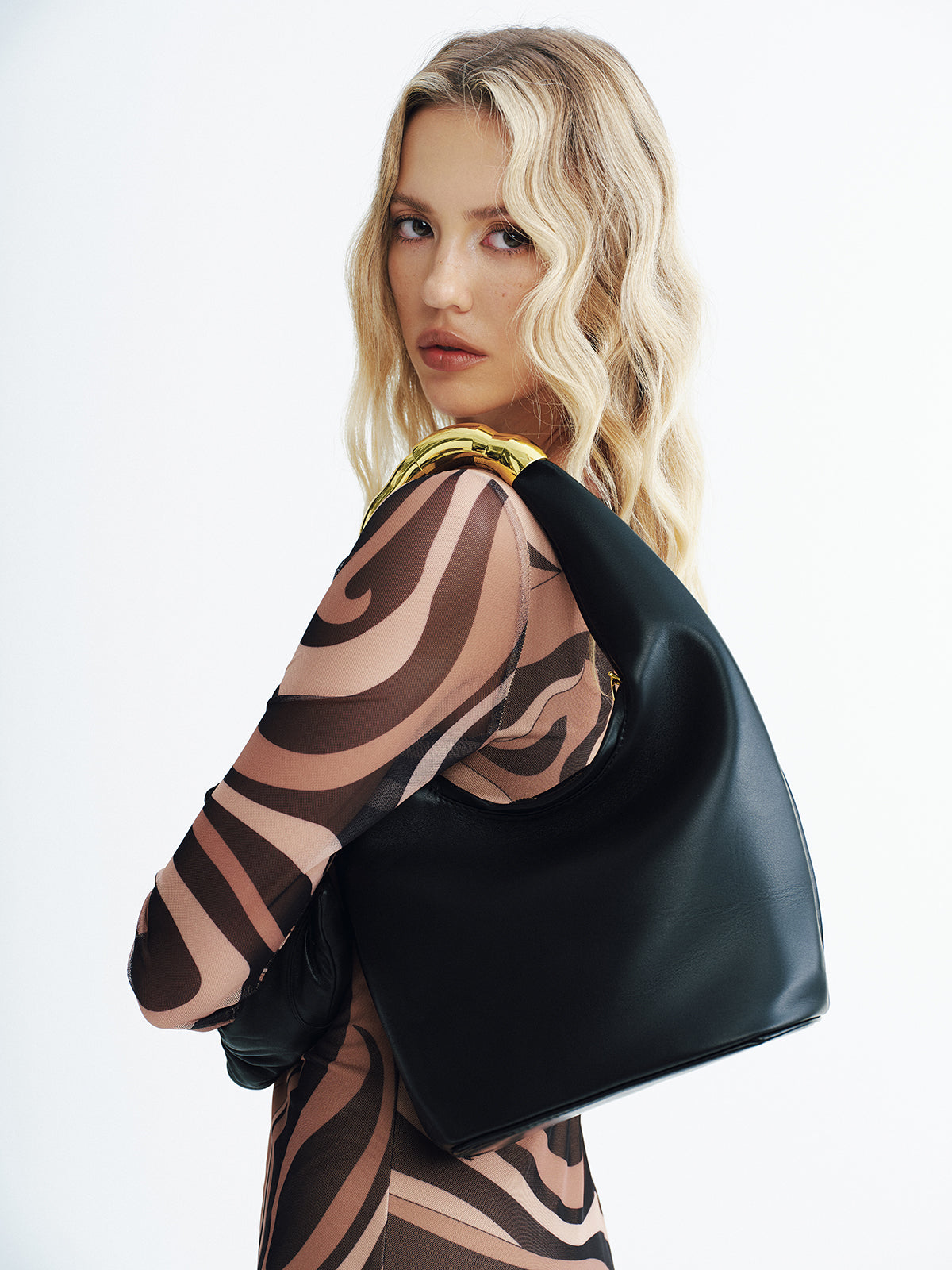 Metal Saplı PU Hobo Çanta THESVELTECHIC