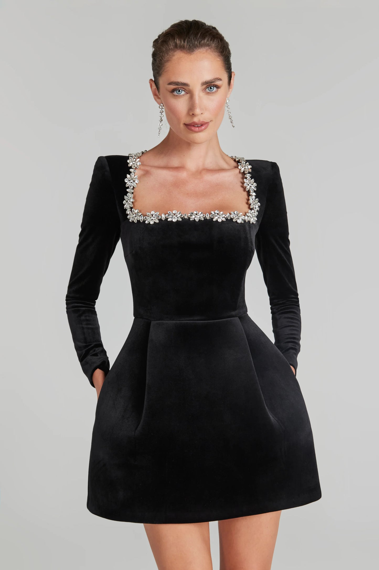 Monroe - İşlemeli Kadife Mini Elbise