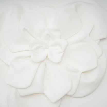 Flora Elegance Beyaz 3D Çiçek Detaylı Straplez Bluz Siaora