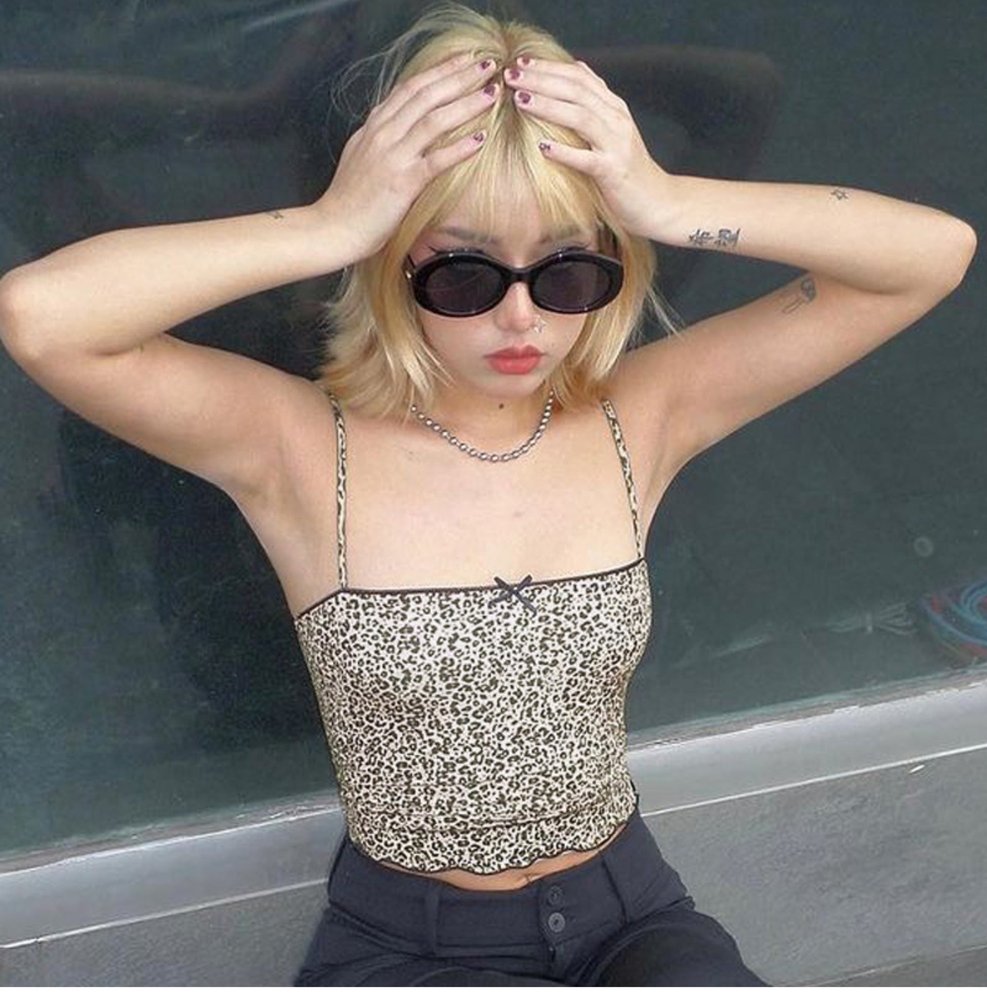Grecia Leopar Desenli Crop Bluz Siaora
