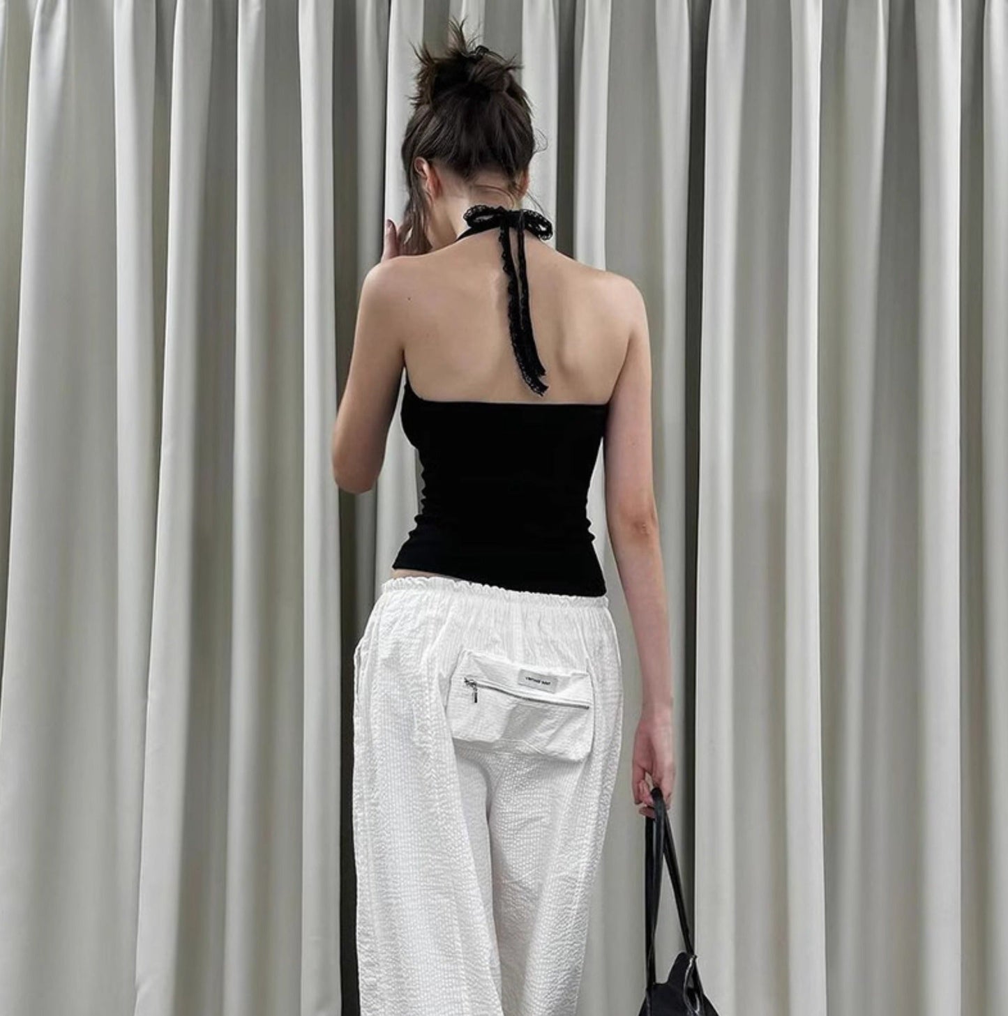 Muı Linnea Dantel Sırt Dekolteli Crop Bluz Siaora