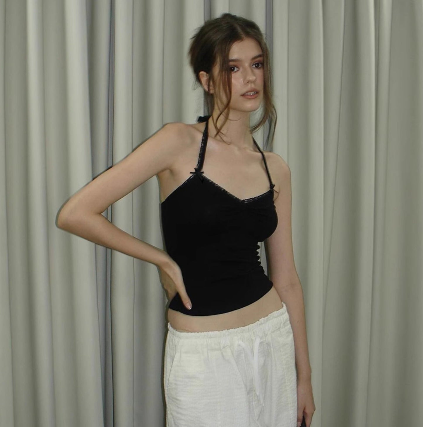 Muı Linnea Dantel Sırt Dekolteli Crop Bluz Siaora