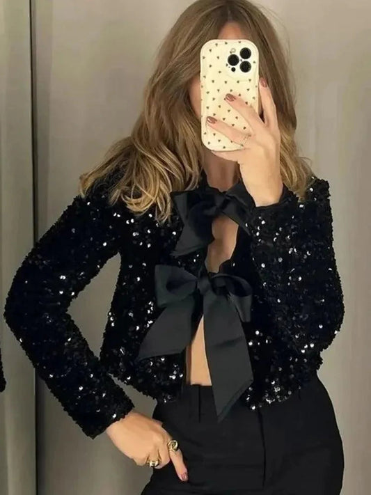 Sütlü Beyaz İnci Süslemeli Fiyonklu Blazer Siaora