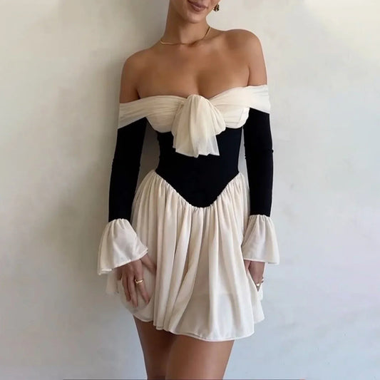 Göğüs Detay Mini Elbise Niebbla
