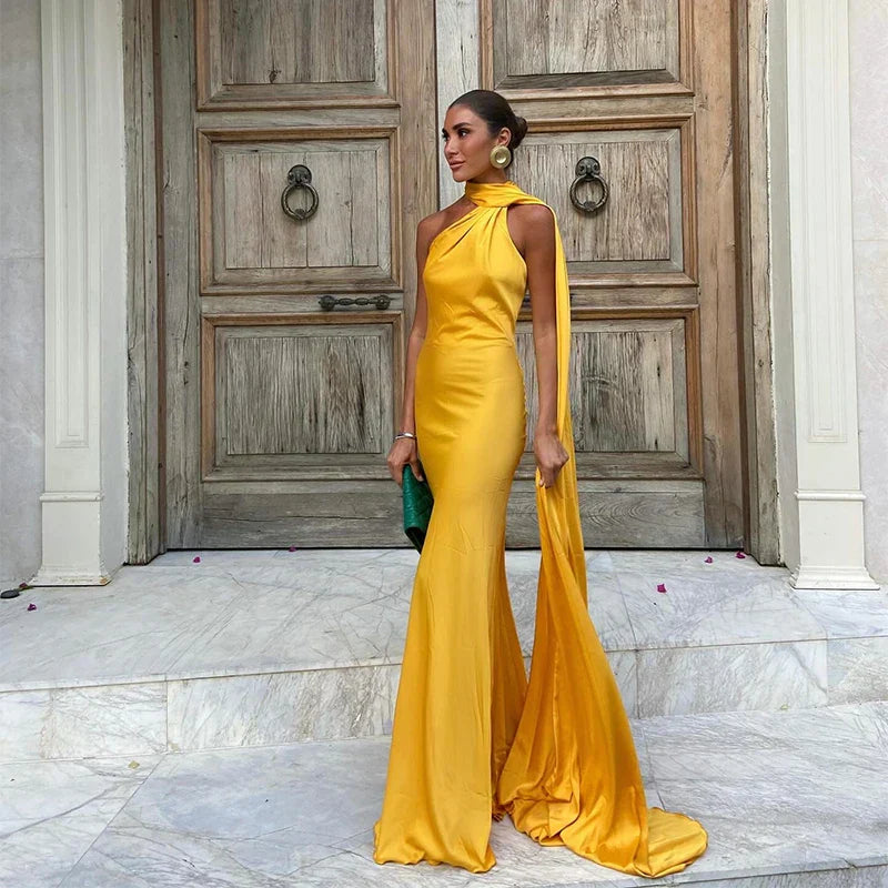Stella | Zamansız Cape Elbise THESVELTECHIC