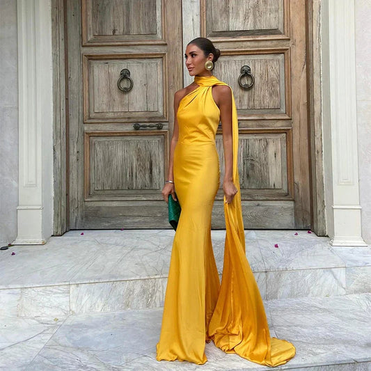 Stella | Zamansız Cape Elbise THESVELTECHIC
