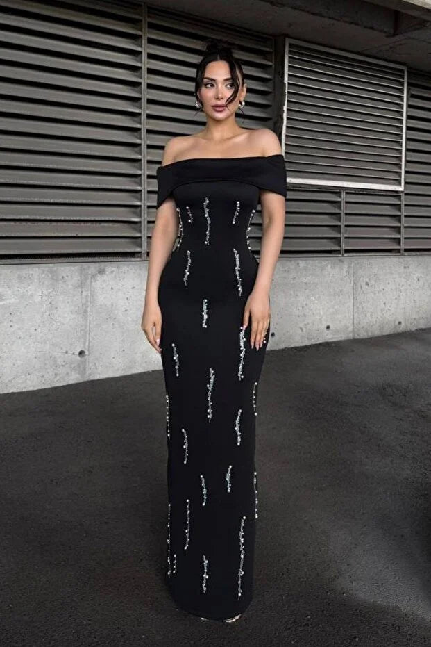 Taş Detaylı Straplez Yaka Scuba Kumaş Elbise THESVELTECHIC