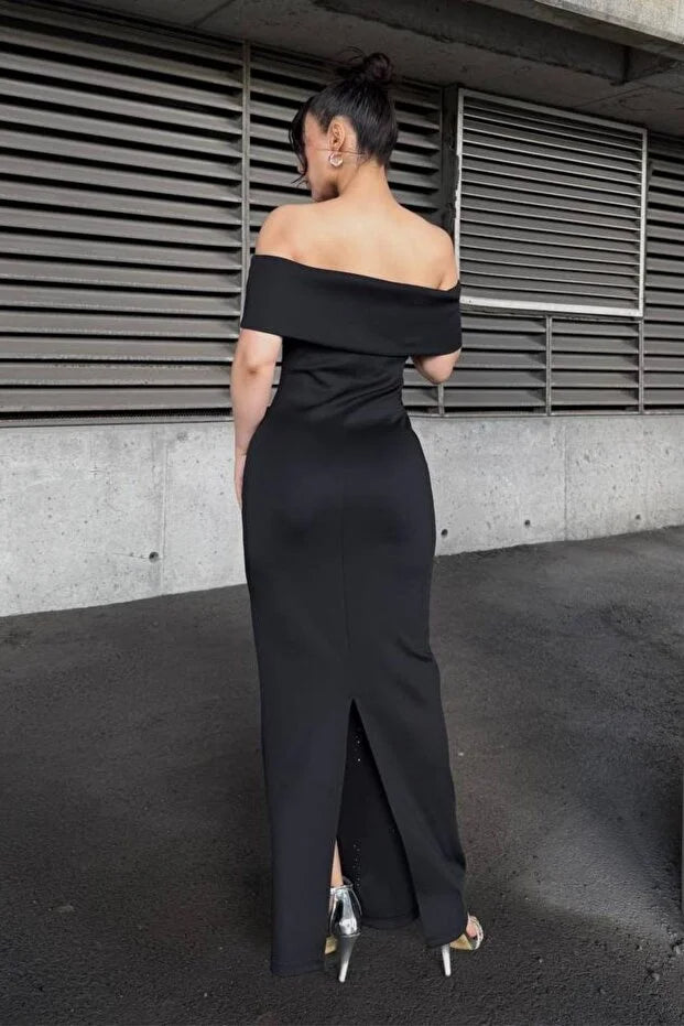 Taş Detaylı Straplez Yaka Scuba Kumaş Elbise THESVELTECHIC