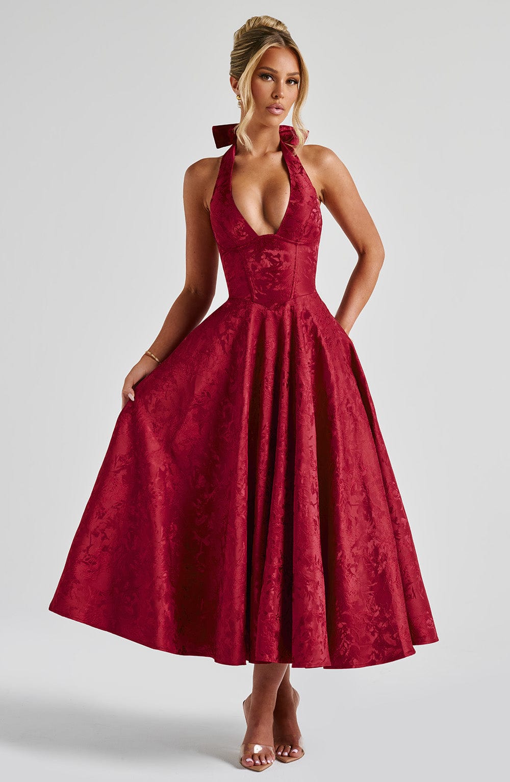 Bordo Halter Yaka Midi Elbise Niebbla