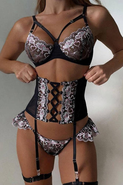 Şık Dantel Üç Parça Takım - ANASTACIA THESVELTECHIC