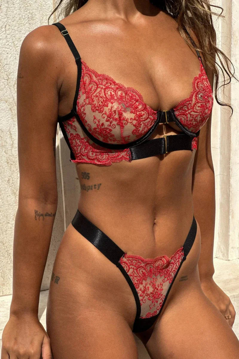 Çekici iki parça dantelli iç çamaşırı - KEELY Kırmızı THESVELTECHIC