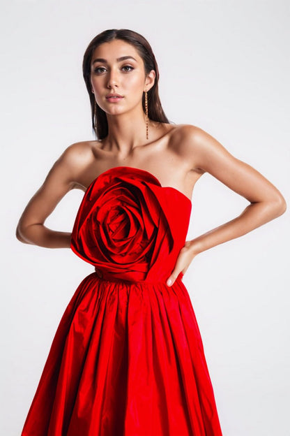 Frederica Flower Straplez Uzun Elbise Niebbla