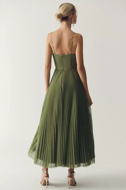 Sırt Detaylı Elegan Midi Elbise Siaora
