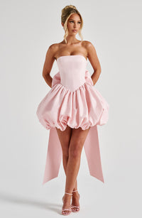 Pembe