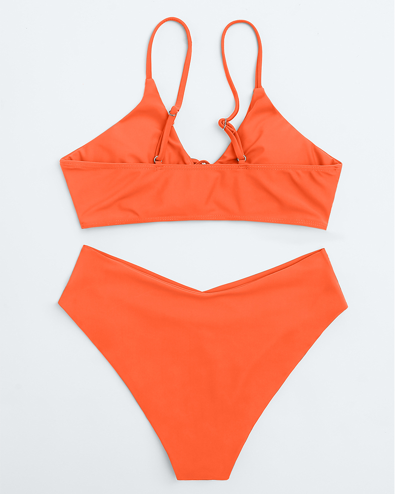 Kadın Cheeky V Kesim Bikini Takımı Niebbla