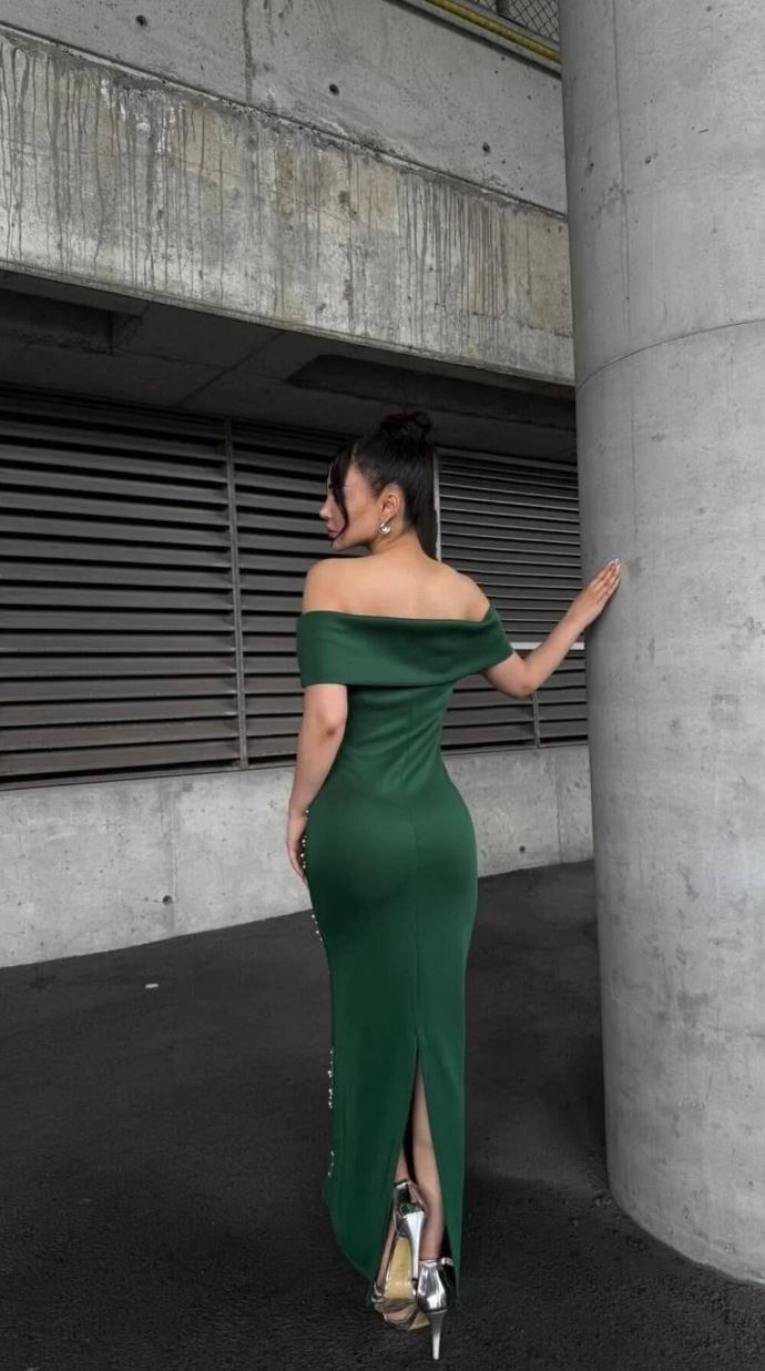 Taş Detaylı Straplez Yaka Scuba Kumaş Elbise THESVELTECHIC