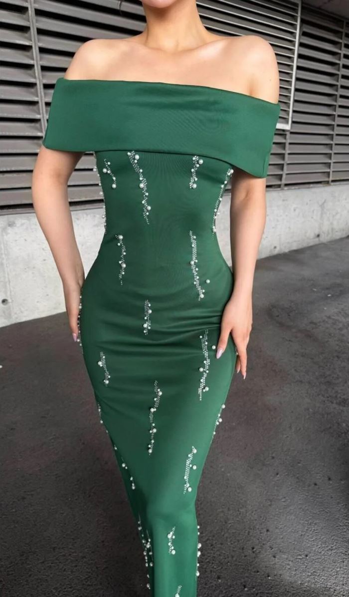 Taş Detaylı Straplez Yaka Scuba Kumaş Elbise THESVELTECHIC